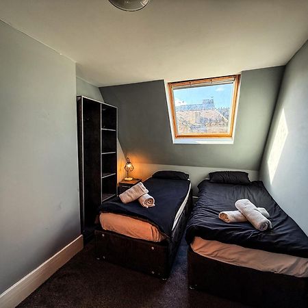 2 Bedroom Apartment In The Heart Of Newcastle - Spacious - Sleeps 7 Exterior foto